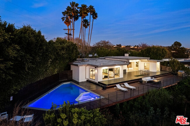 Building Photo - 10134 Angelo View Dr