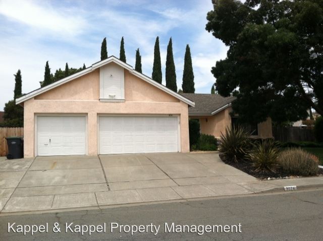 Building Photo - 3074 Pecan Cir