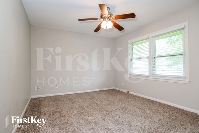 Building Photo - 7305 NW 76 Pl