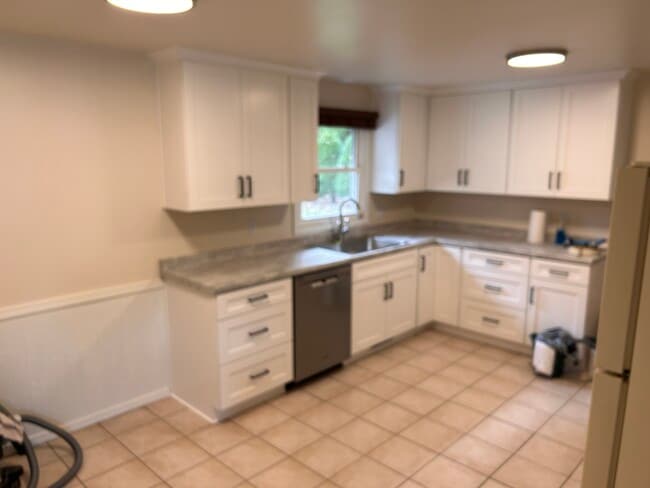 Brand new kitchen complete - 2501 Cherrywood Ln