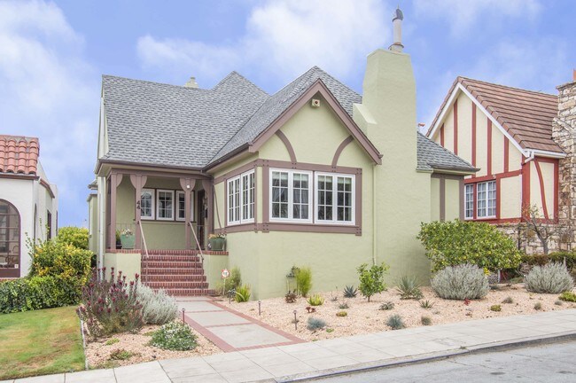 Building Photo - 44 Aptos Ave