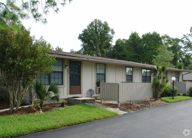 Sanford Court 3291 S Sanford Ave Sanford FL 32773 Apartments com Sanford Court 3291 S Sanford Ave Sanford FL 32773 Apartments com