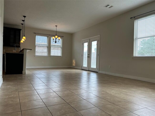 Building Photo - 7626 Pheasant Run