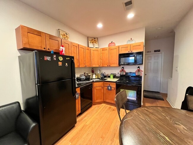 Photo - 3722 Brandywine St Apartment