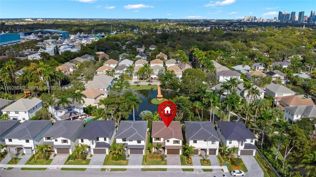 Foto del edificio - 1419 SW 23rd St