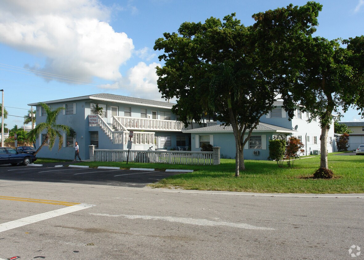 Foto principal - 725 SE 23rd St