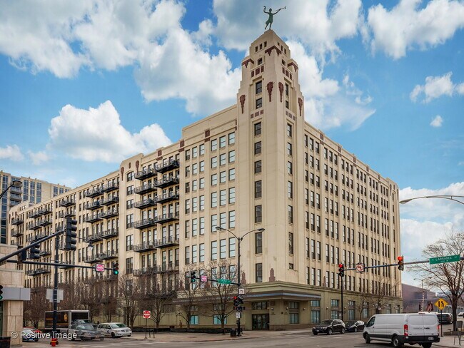 Foto del edificio - 758 N Larrabee St