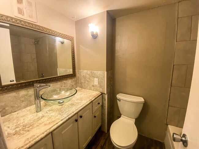 Foto del edificio - 4 Bedroom Condo