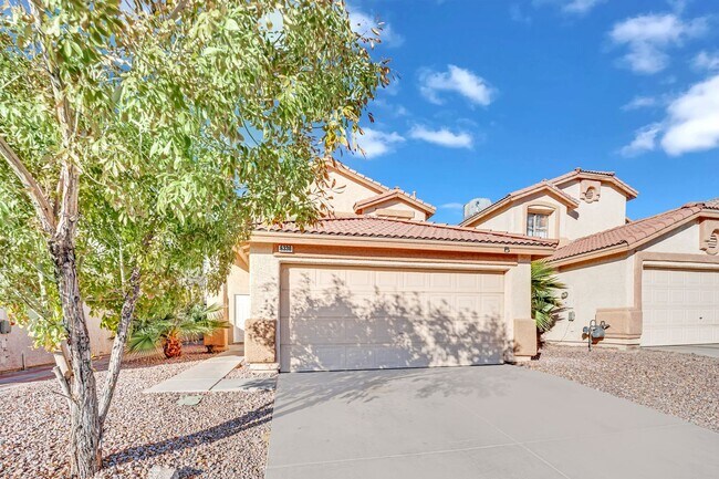 Foto del edificio - Beautiful 5 Bedroom! New Upgrades! / Coming Soon! 1/23!