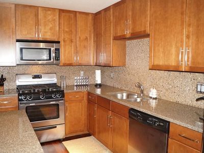 Foto del edificio - 8165 E Lowry Blvd
