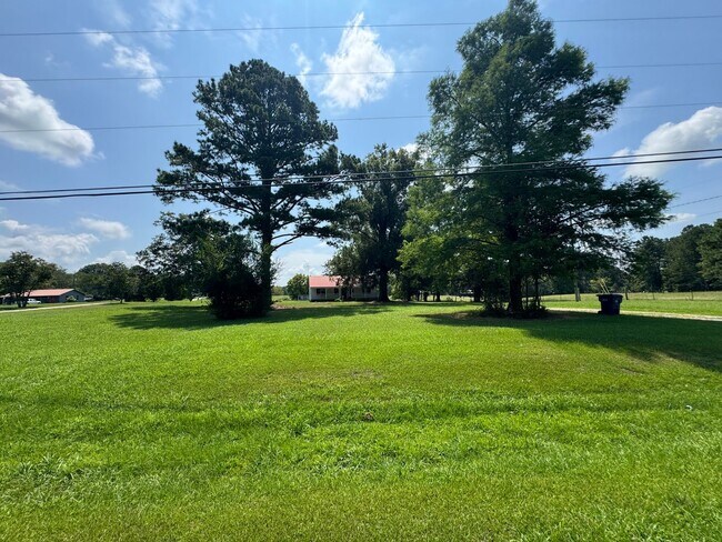 Foto del edificio - 1426 Leydens Mill Rd