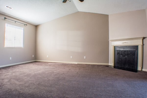 Foto del edificio - 2447 Stratford Lake Rd
