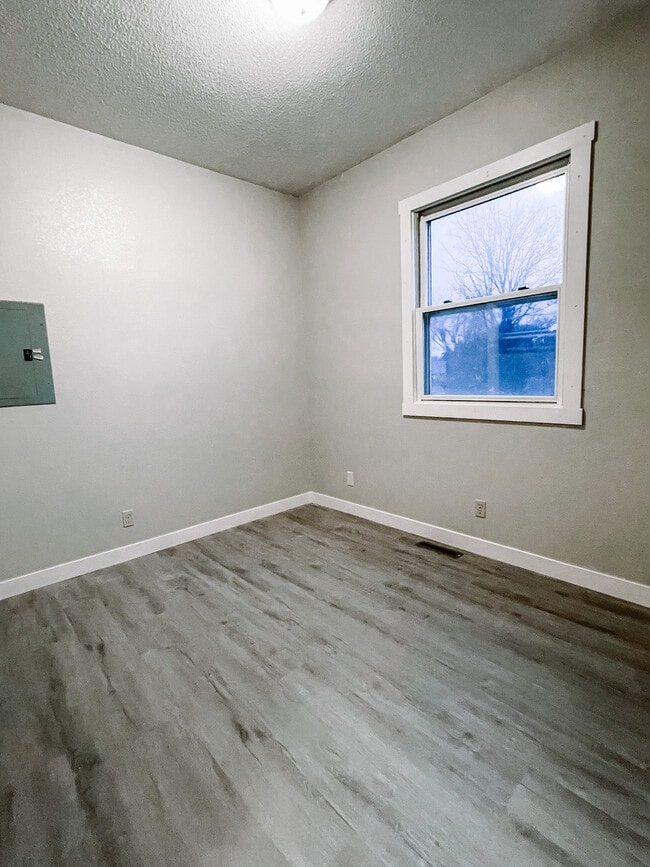 Building Photo - Whittier Apartments