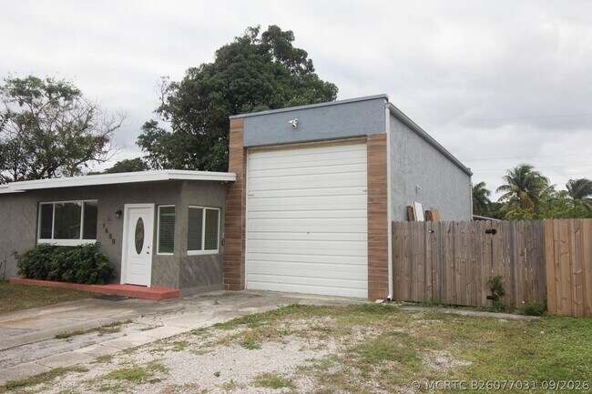 Foto del edificio - 1650 NE 44th St