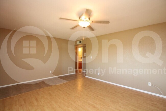 Foto del edificio - 1208 W Ivanhoe St