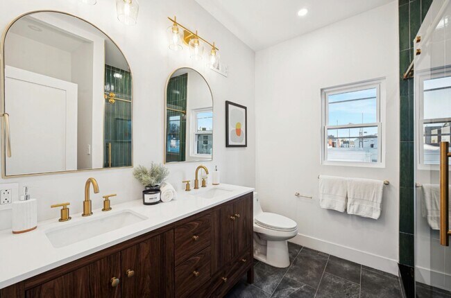 Foto del edificio - 2600 Webster St