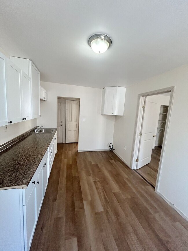 Foto del edificio - 36 Hickory St