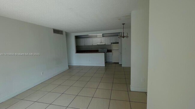 Foto del edificio - 4420 NW 79th Ave