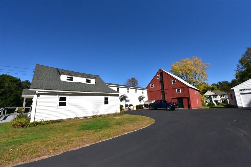 Foto principal - 70 Beaver Brook Rd