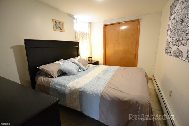 Foto del edificio - 1 br, 1 bath  - 287 Market St