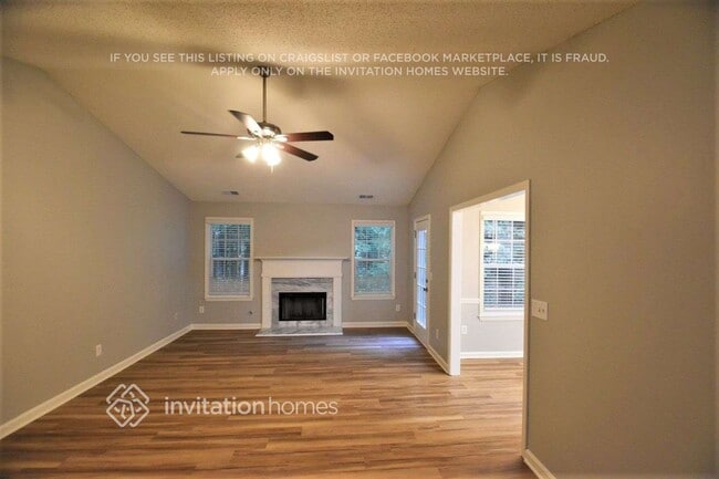 Foto del edificio - 1704 Fort Shawnee Trace NE