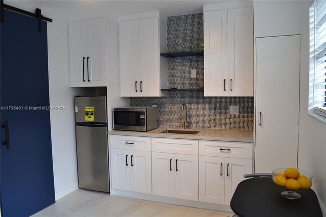 Foto del edificio - 3220 SW 93rd Pl