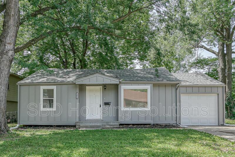 9017 E 52nd Terrace, Raytown, MO 64133 House Rental in Raytown, MO