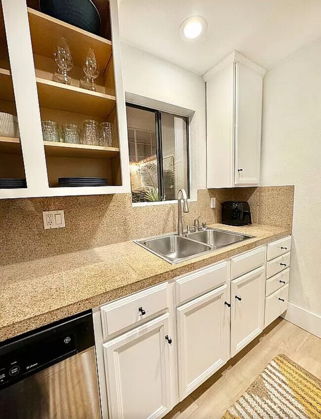 Foto del edificio - 4153 Idaho St