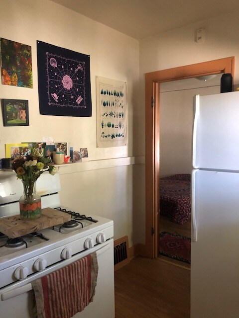 Building Photo - 711 S 9th Ave