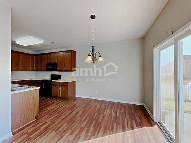 Foto del edificio - 1015 Green Terra Rd