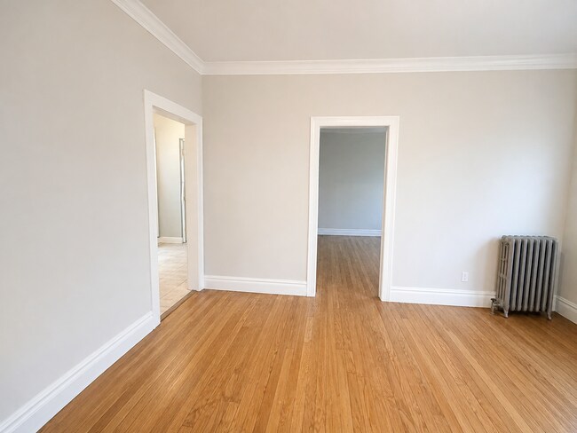 Foto del edificio - 3520 W Cullom Ave