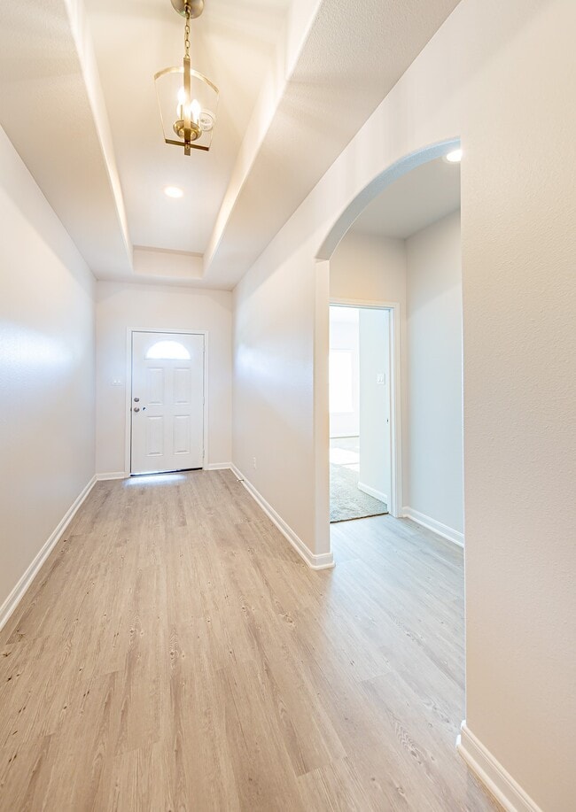 Foto del edificio - 2336 Cedar Pl Dr