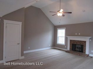 Building Photo - 7435 Pfizer Dr