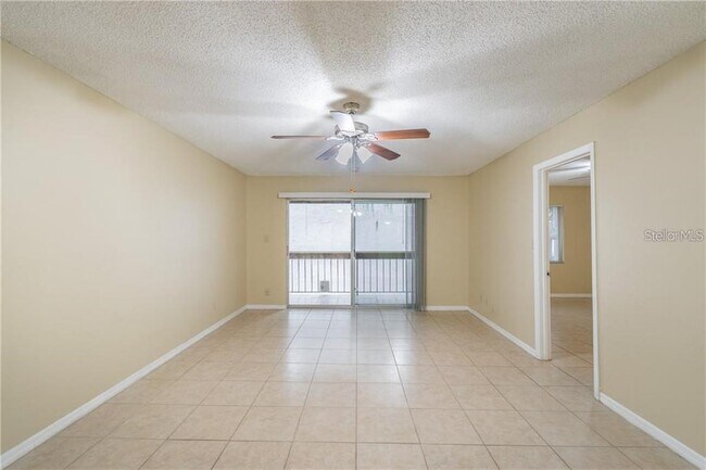 Foto del edificio - 7606 Abbey Ln
