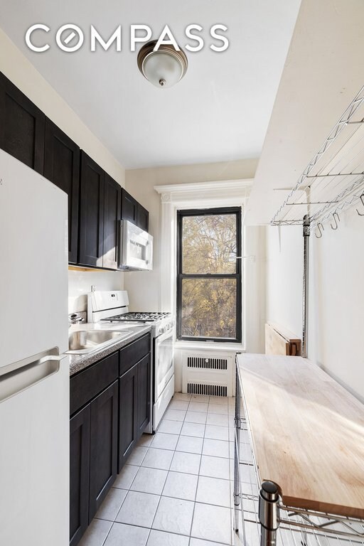 456 MacDonough St Unit 3, Brooklyn, NY 11233 Apartment for Rent in