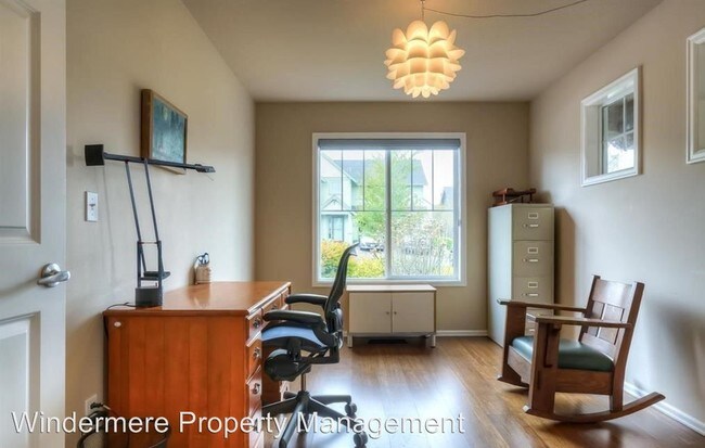 Building Photo - 3608 SE Coral Reef Pl
