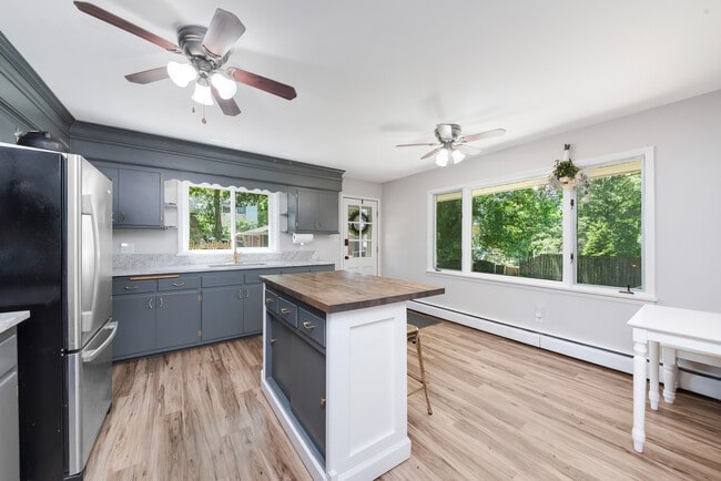 Foto del edificio - 409 S Hamilton St