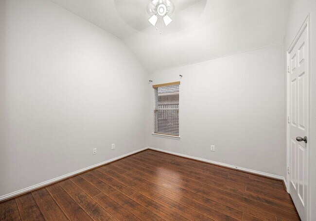 Building Photo - 18419 S Raven Shore Dr