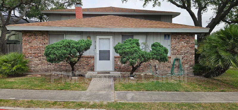 Foto principal - 6162 Hidden Oaks St