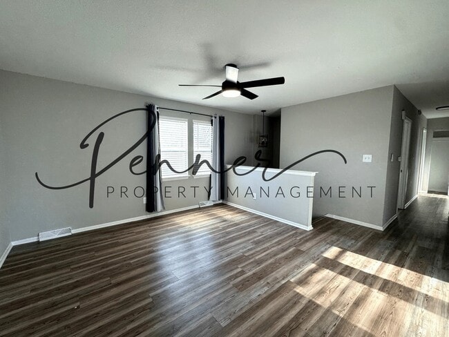 Foto del edificio - 710 NE Westwind Dr