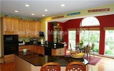 Building Photo - 10232 Inchberry Ct