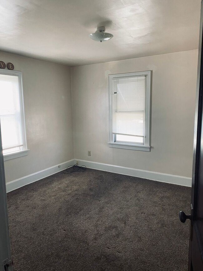Foto del edificio - 2 br, 1 bath House - 453 Baldwin Ave