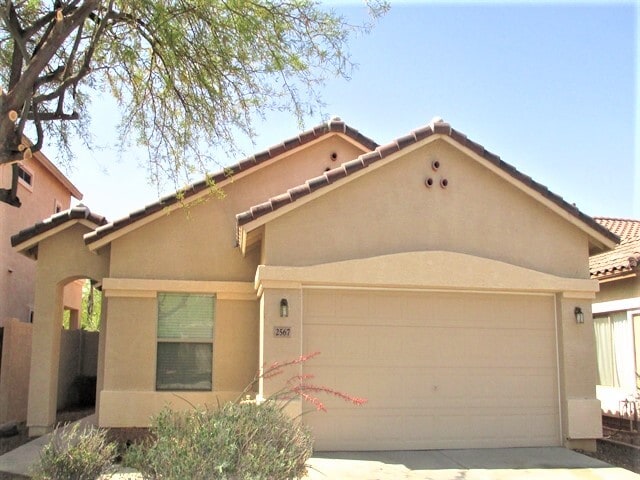 Building Photo - 2567 W Amber Sun Dr