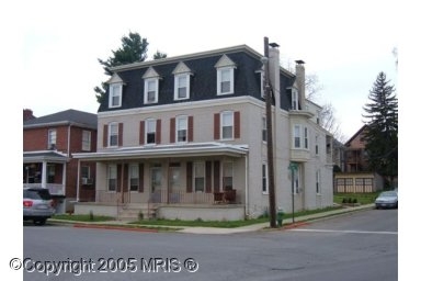 Building Photo - 401-403 Guilford Ave