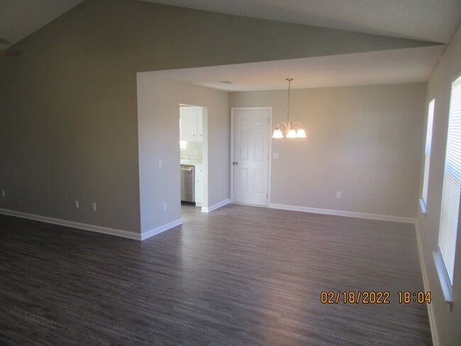 Foto del edificio - 862 Lyndsi Ln