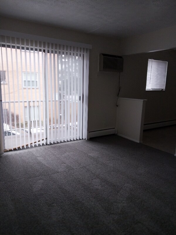 Foto del edificio - 6273 Cheviot Rd