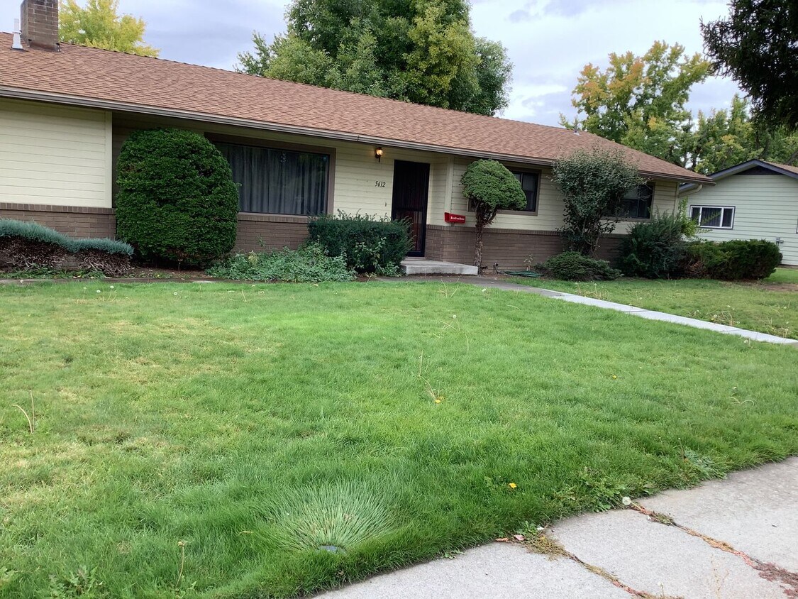 Primary Photo - Beautiful 3 Bedroom 2 Bath