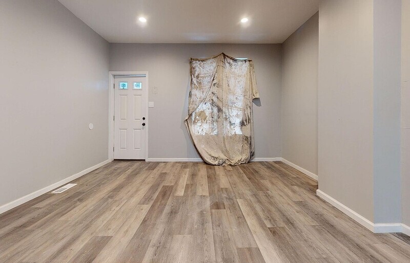 Photo - 929 North Saint Bernard Street