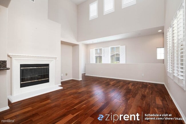 Building Photo - 2 br, 2 bath Townhome - 2768 Piantino Circ...