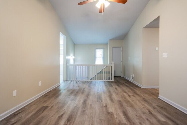 Foto del edificio - 3320 Revere Cir